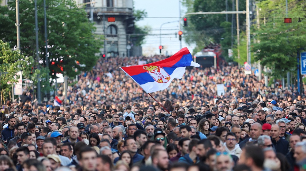 Protesta masive ne Serbi, kerkojne doreheqjen e Vucic